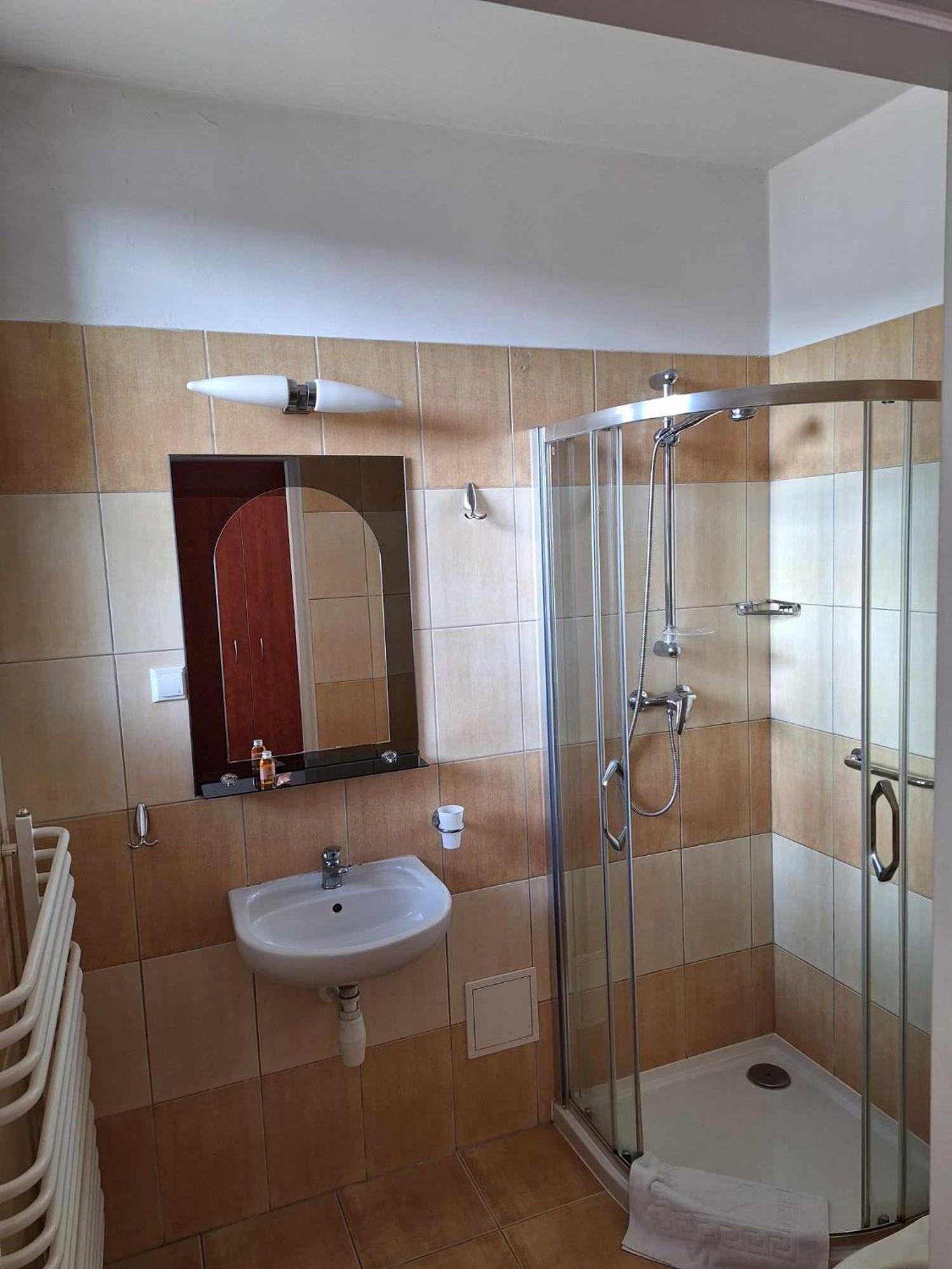 Hotel *** Nat Krynica Zdroj Εξωτερικό φωτογραφία