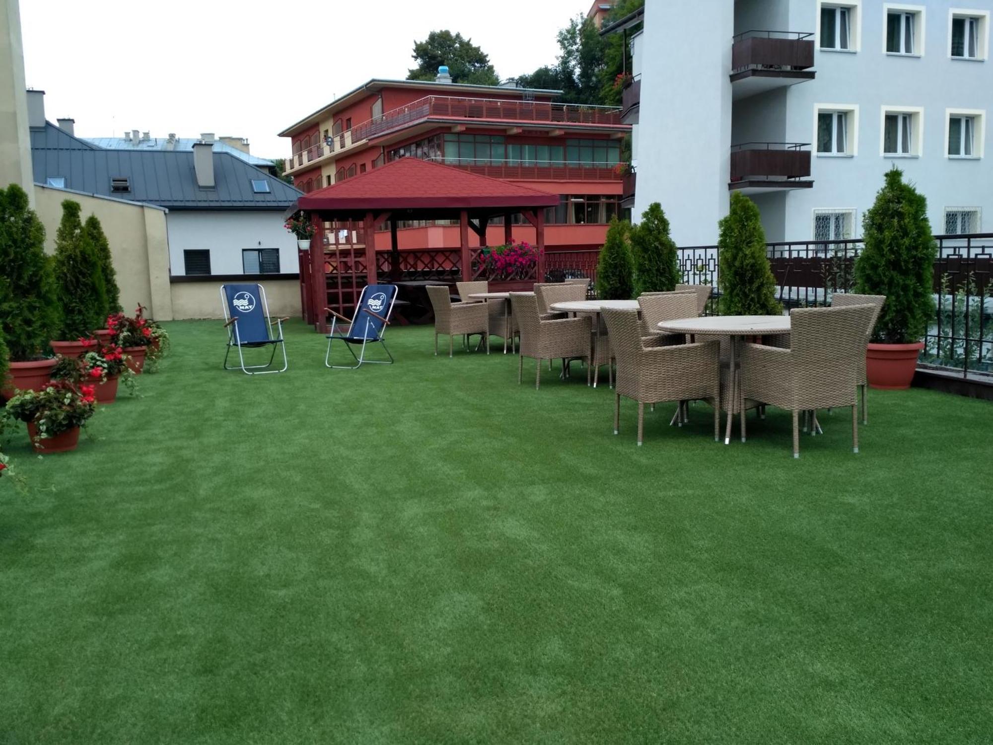 Hotel *** Nat Krynica Zdroj Εξωτερικό φωτογραφία