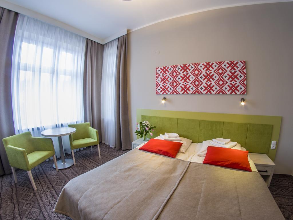 Hotel *** Nat Krynica Zdroj Εξωτερικό φωτογραφία