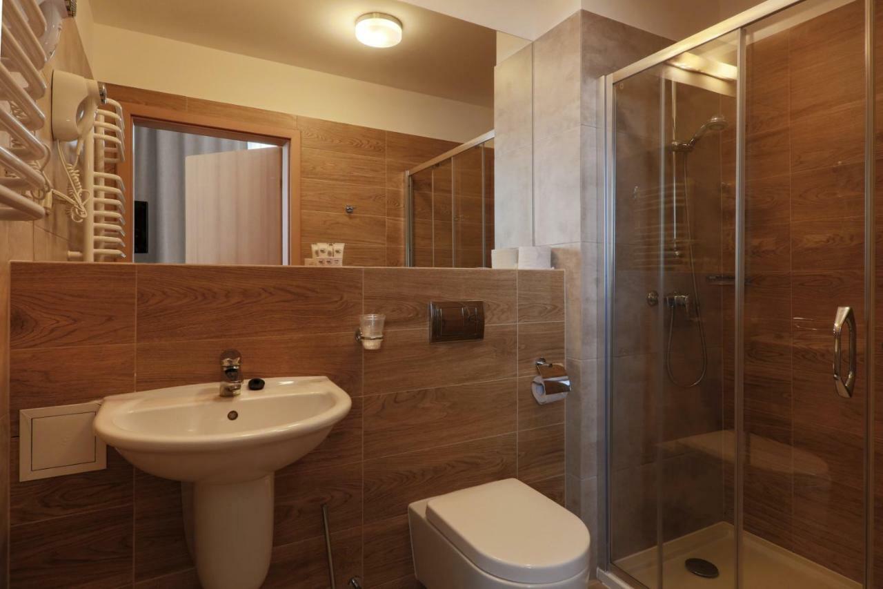 Hotel *** Nat Krynica Zdroj Εξωτερικό φωτογραφία